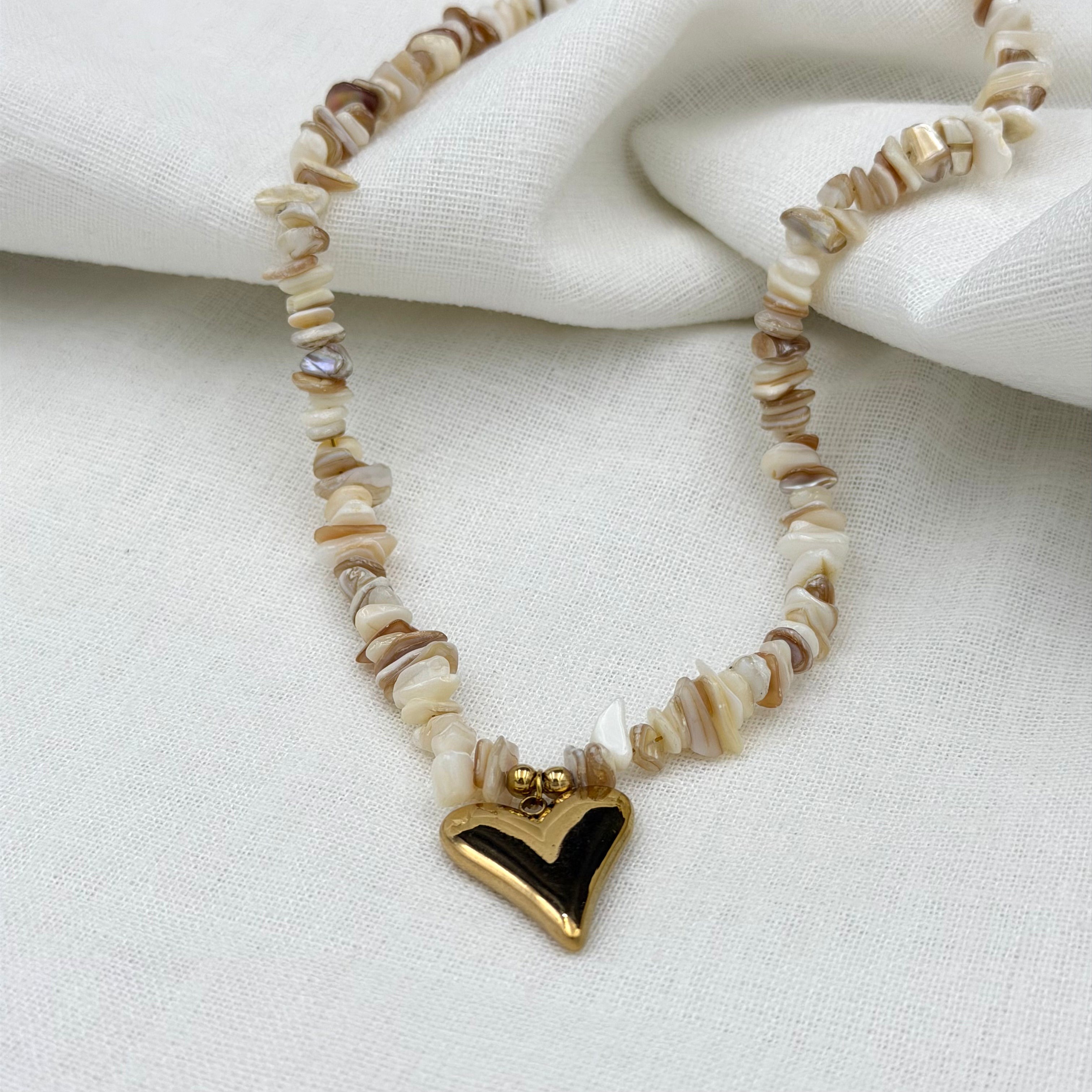 Ketting white chipped heart