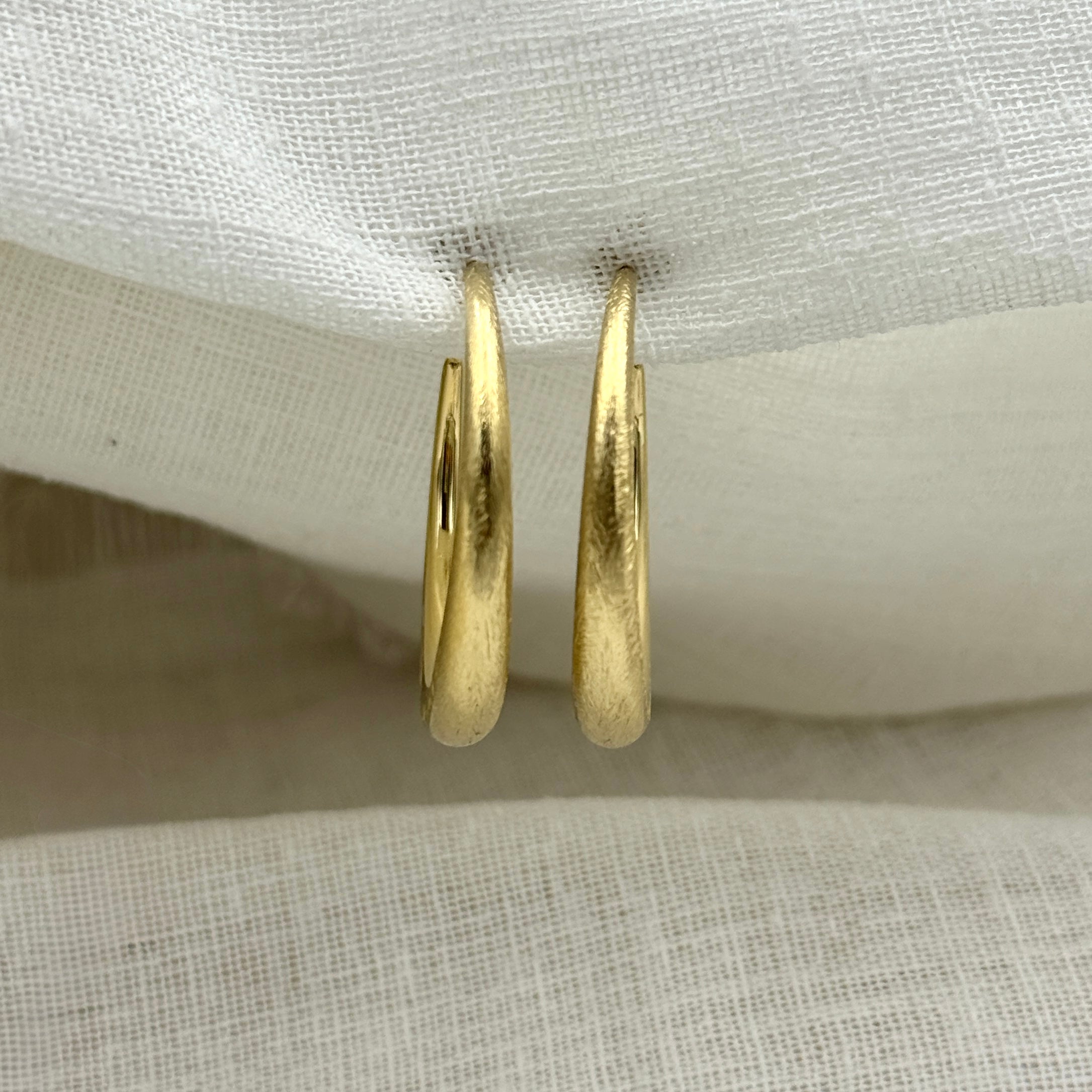 Oorbellen brushed basic hoops