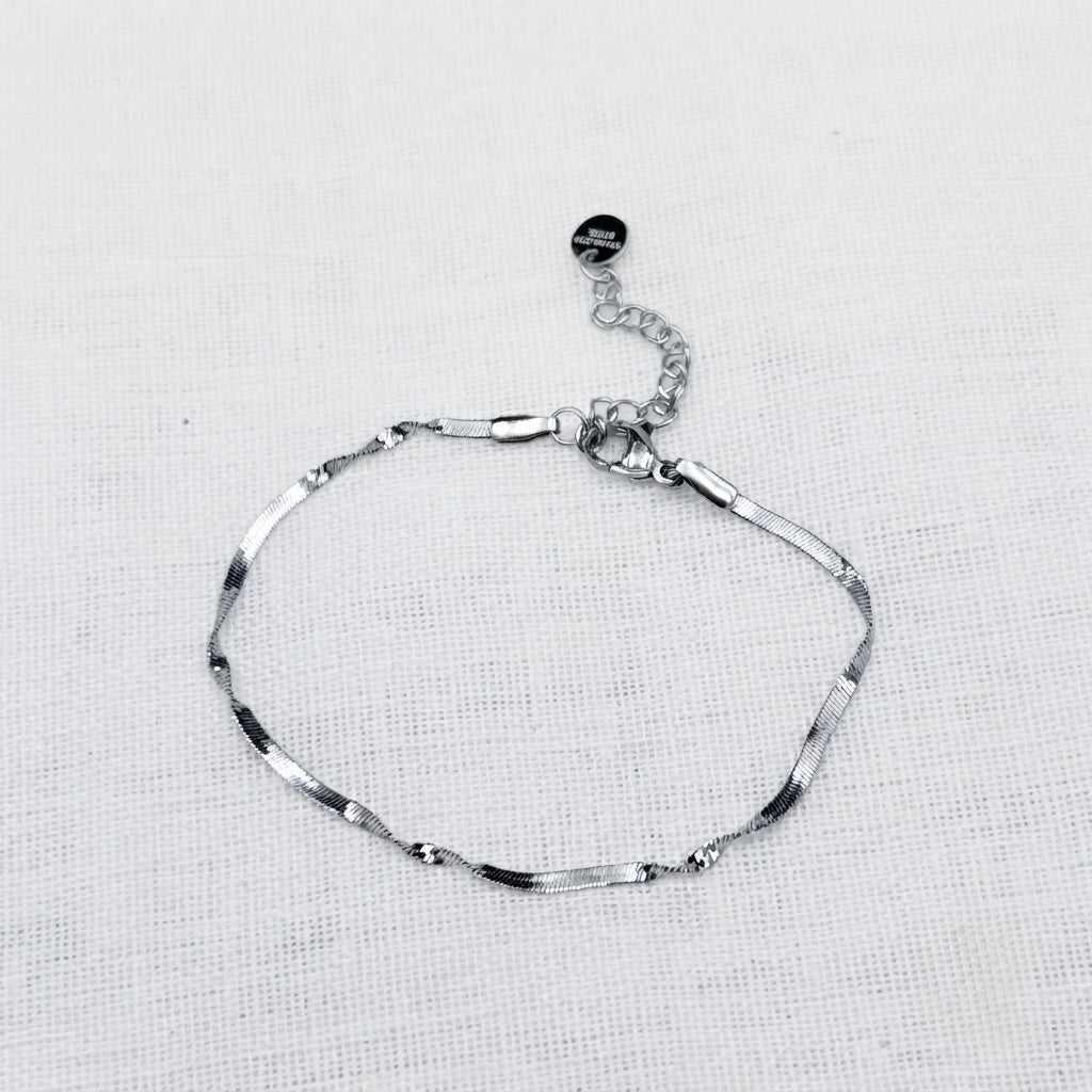 Armband Line of basic