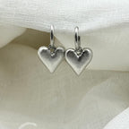 Oorbellen brushed heart