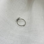 Ring shiny flower