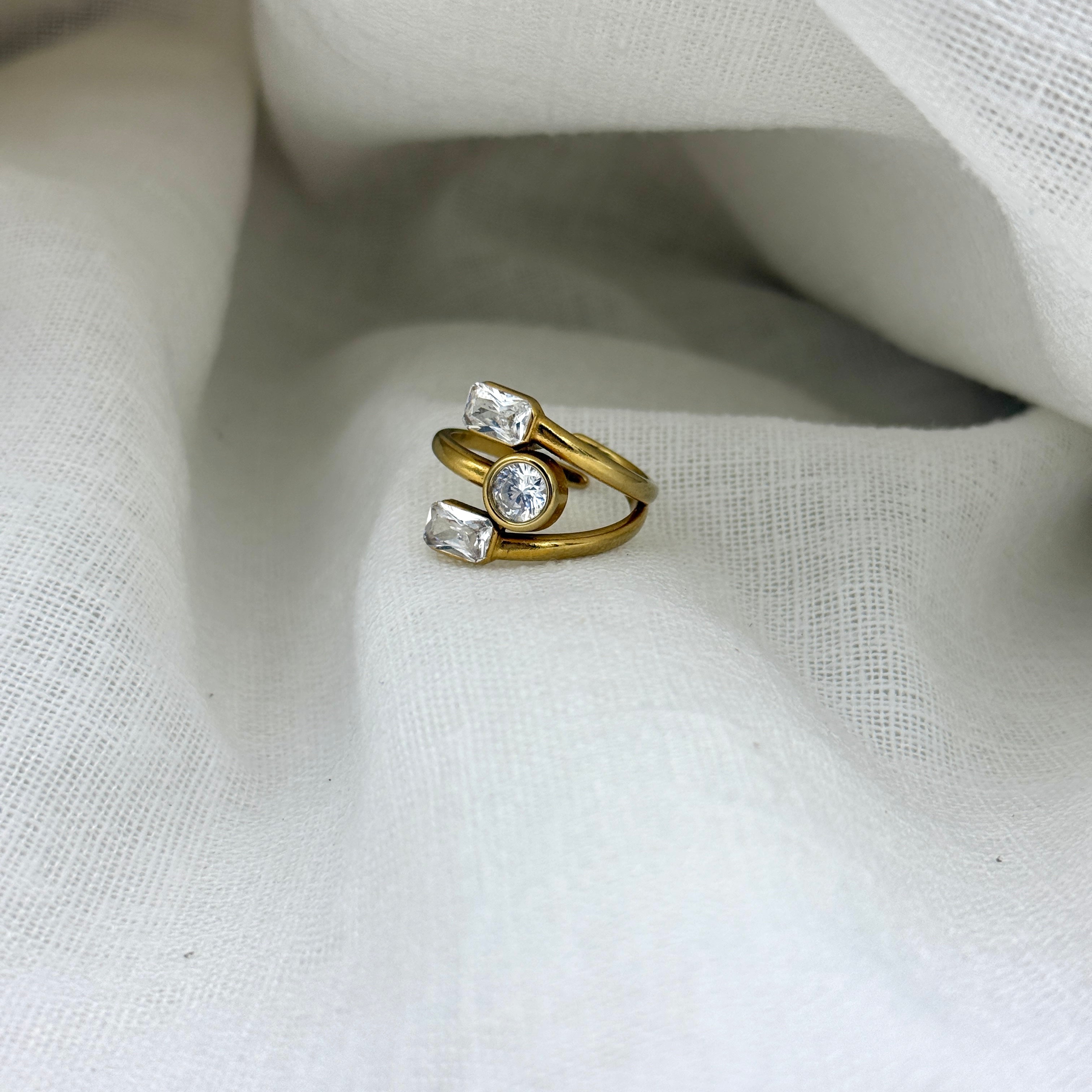 Ring ocean breeze