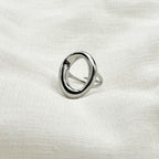 Strong Silver Oval