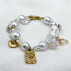 White dream met bedels