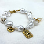 White dream met bedels